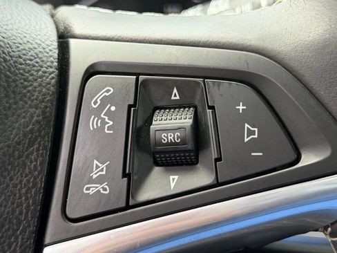Used 2022 Buick Encore Preferred w/ Safety Package AWD/4WD image 21
