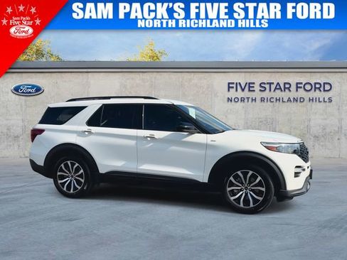 Used 2023 Ford Explorer ST-Line w/ Class IV Trailer Tow Package RWD image 2