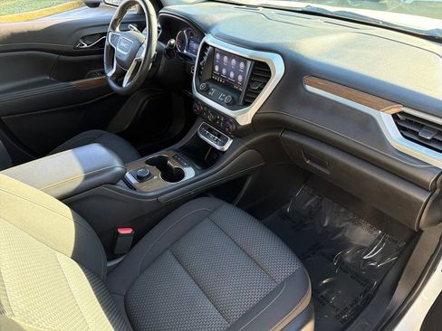 Used 2021 GMC Acadia SLE image 11