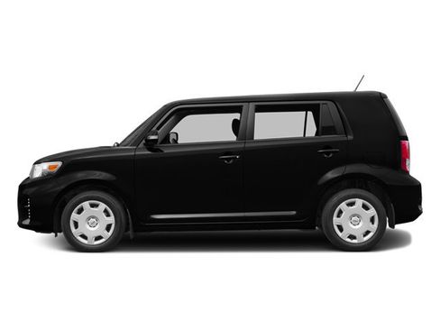 Used 2013 Scion xB FWD image 3