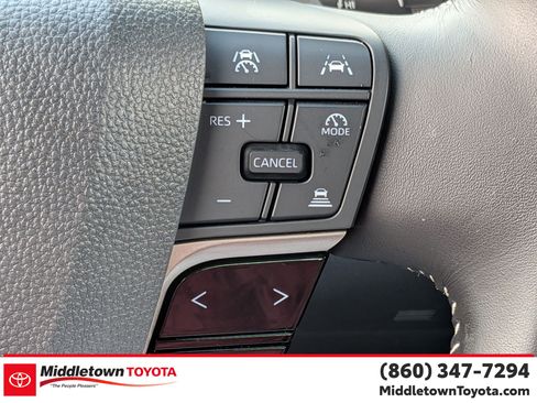 Certified 2025 Toyota Camry SE AWD/4WD image 18