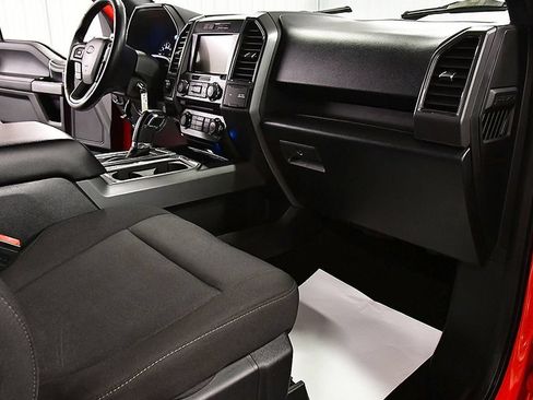 Used 2018 Ford F150 XLT w/ Equipment Group 302A Luxury AWD/4WD image 30