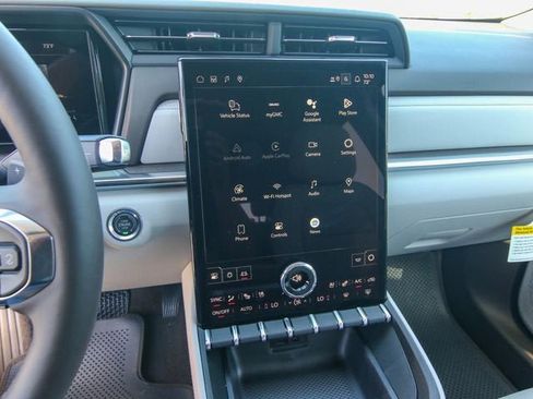 New 2026 GMC Terrain Denali AWD/4WD image 19