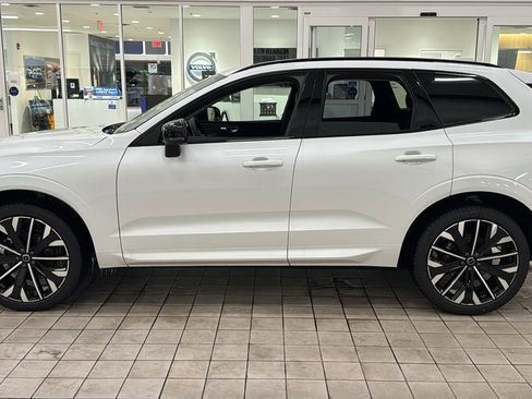 New 2026 Volvo XC60 B5 Ultra w/ Protection Package Premier AWD/4WD image 8