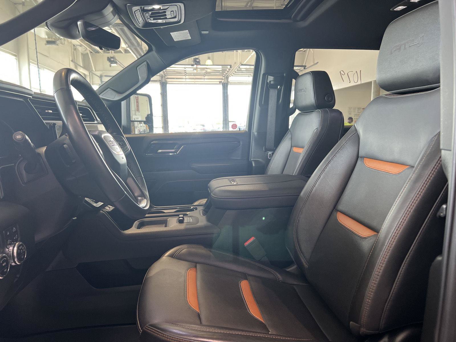 Used 2025 GMC Sierra 2500 AT4 w/ AT4 Premium Plus Package AWD/4WD image 15