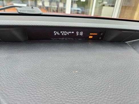 Used 2011 Subaru Outback 2.5i Premium AWD/4WD image 23