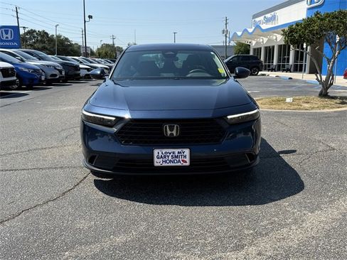 Used 2024 Honda Accord EX image 3