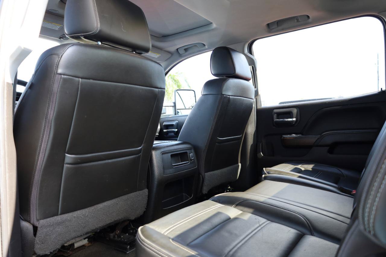 Used 2017 GMC Sierra 2500 Denali w/ Duramax Plus Package AWD/4WD image 16