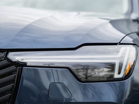 New 2026 Volvo XC90 B6 Ultra w/ Lounge Package image 13