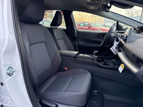 New 2026 Toyota Prius LE image 12