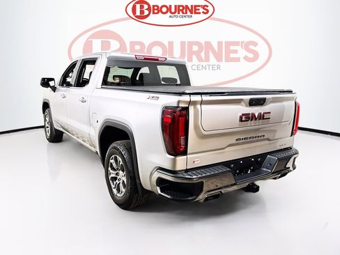 Used 2022 GMC Sierra 1500 SLT w/ X31 Off-Road Package image 7