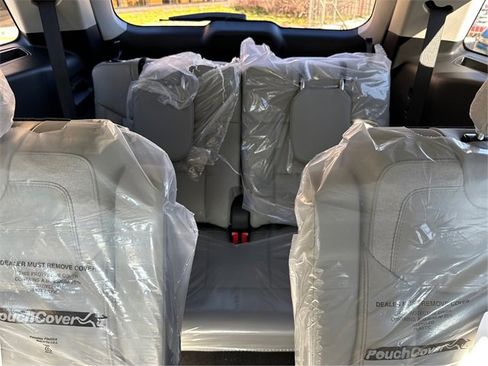 New 2026 Ford Explorer Active image 26