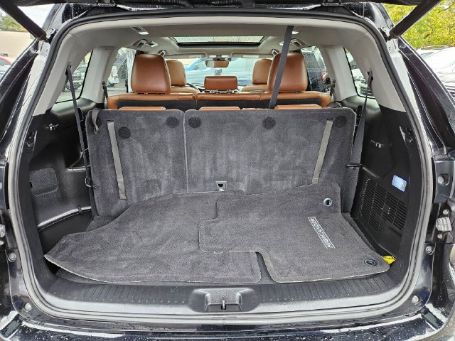 Used 2019 Toyota Highlander Limited Platinum AWD/4WD image 13