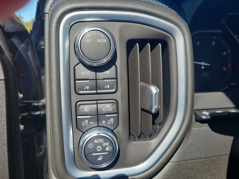 Used 2021 GMC Sierra 3500 Denali w/ Denali Black Diamond Edition AWD/4WD image 30
