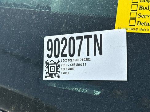 Used 2019 Chevrolet Colorado LT w/ Safety Package AWD/4WD image 3
