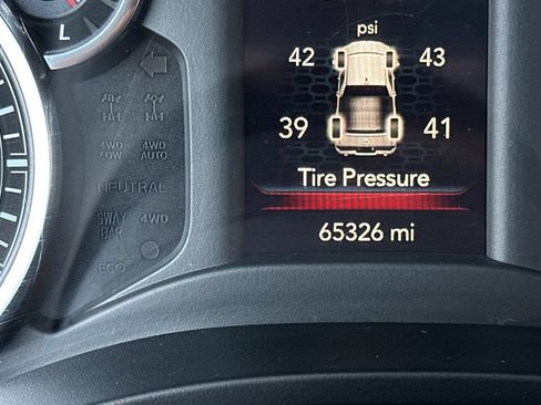 Used 2019 RAM 1500 Big Horn AWD/4WD image 23