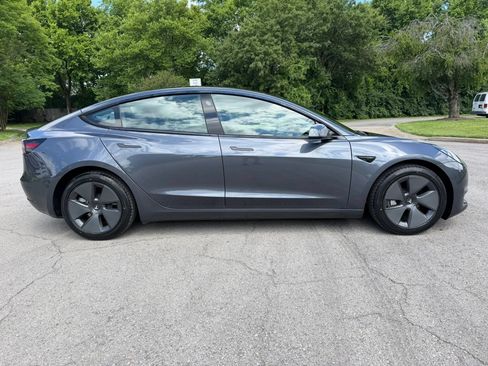 Used 2023 Tesla Model 3 Standard Range RWD image 5