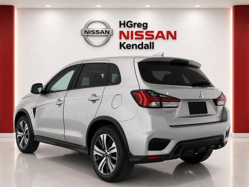 Used 2025 Mitsubishi Outlander Sport AWD image 2