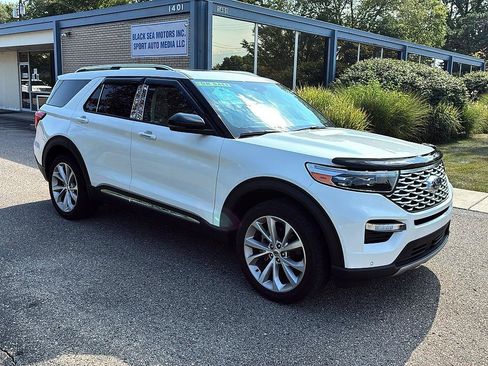 Used 2024 Ford Explorer Platinum w/ Class IV Trailer Tow Package AWD/4WD image 1