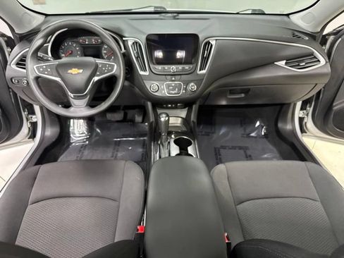Used 2019 Chevrolet Malibu LS FWD image 13
