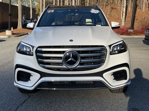 Certified 2025 Mercedes-Benz GLS 580 4MATIC image 3
