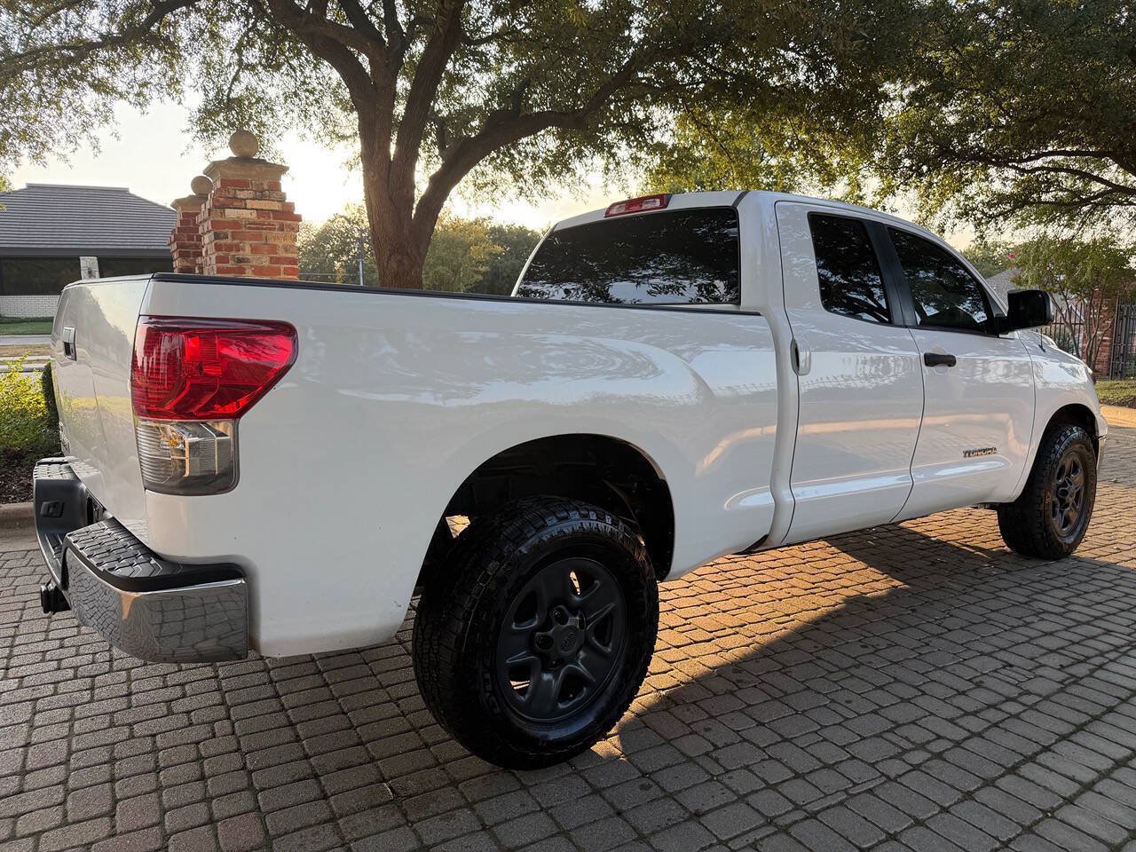 Used 2010 Toyota Tundra 2WD Double Cab image 4