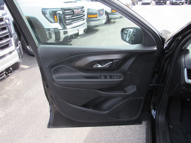 Certified 2022 GMC Terrain SLE w/ Driver Convenience Package AWD/4WD image 8