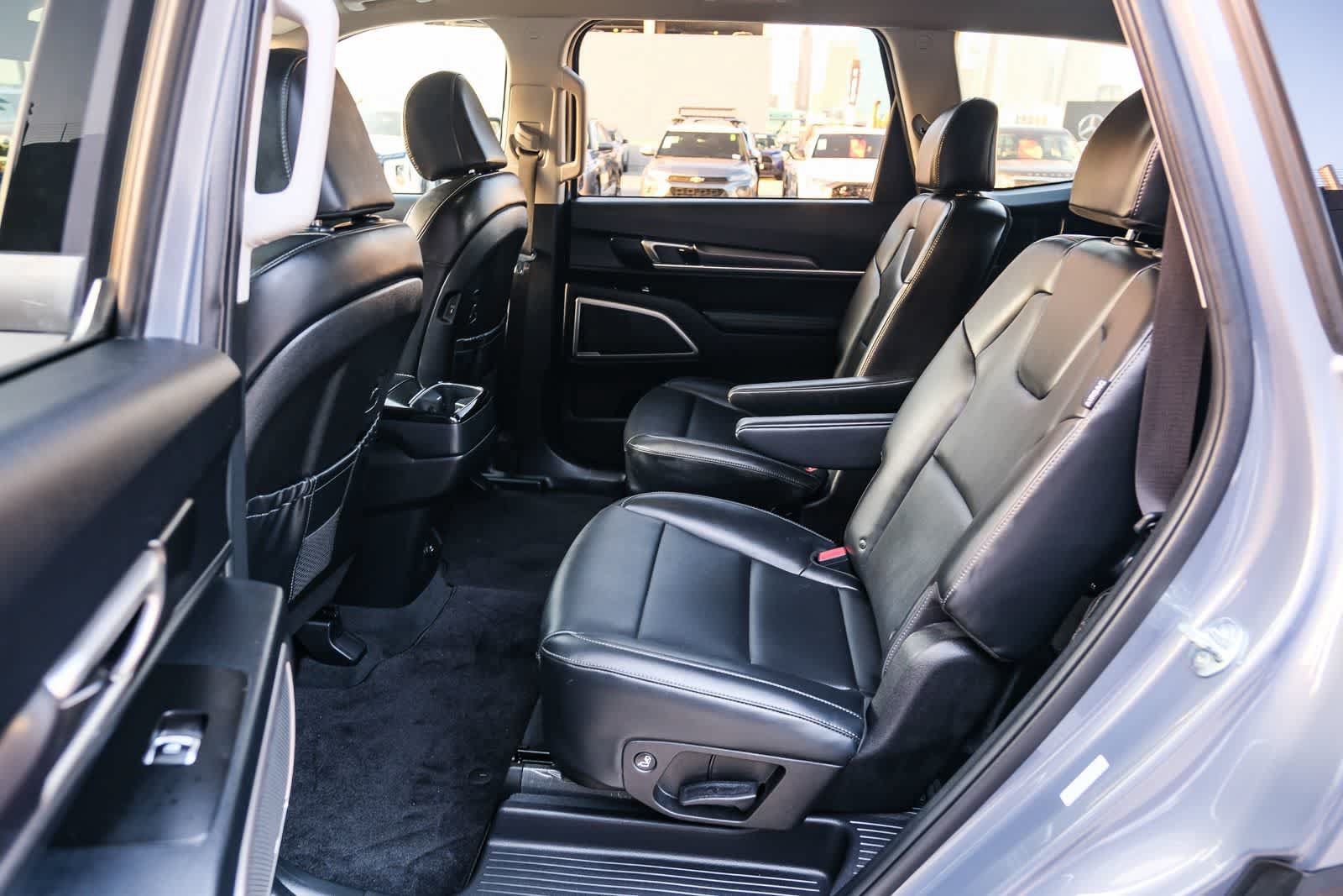 Used 2024 Kia Telluride S FWD image 19
