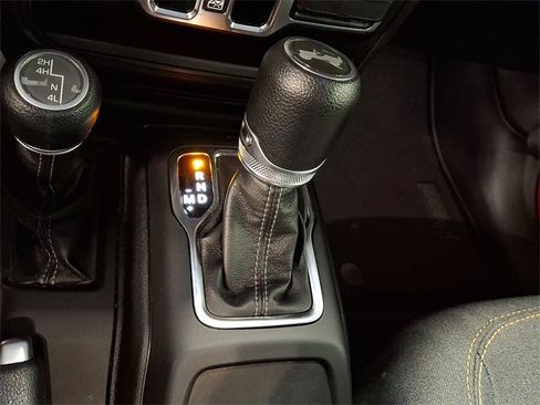 Used 2024 Jeep Wrangler Sport S image 15