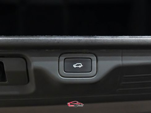 Used 2017 Land Rover Range Rover Long Wheelbase Supercharged image 57