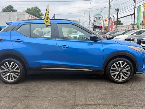 Used 2024 Nissan Kicks SR FWD image 11