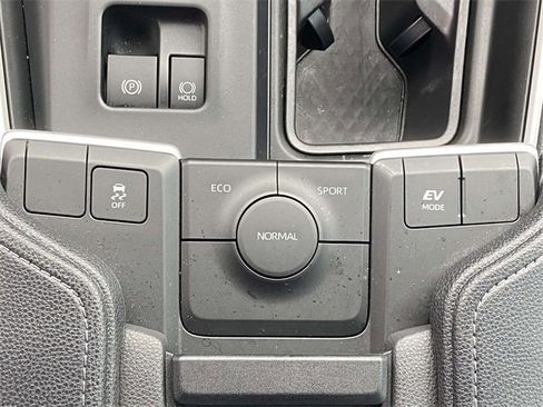 Used 2025 Toyota Grand Highlander XLE image 27