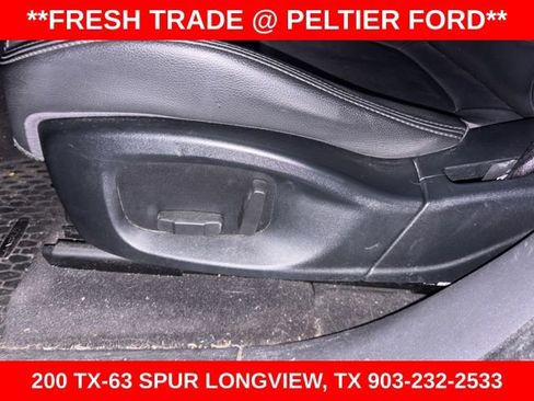 Used 2017 Jaguar F-PACE Premium image 9