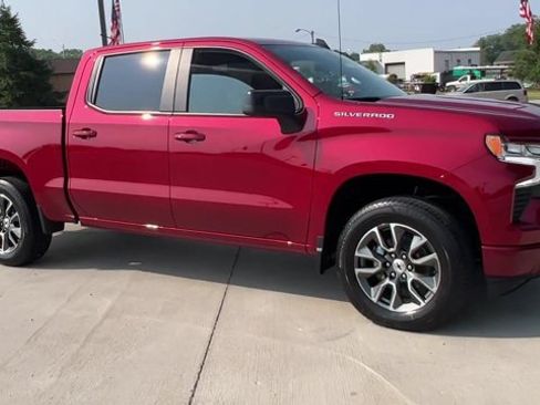 Used 2023 Chevrolet Silverado 1500 RST AWD/4WD image 3