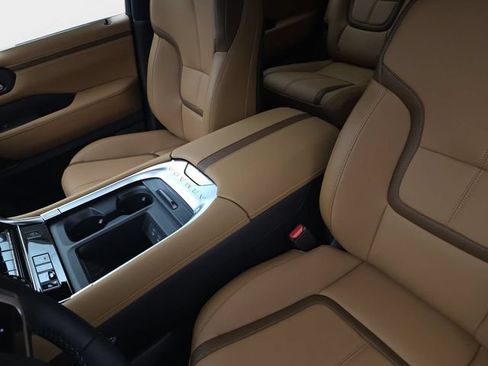 New 2026 Nissan Armada SL w/ Captain's Chari Seat Package AWD/4WD image 12