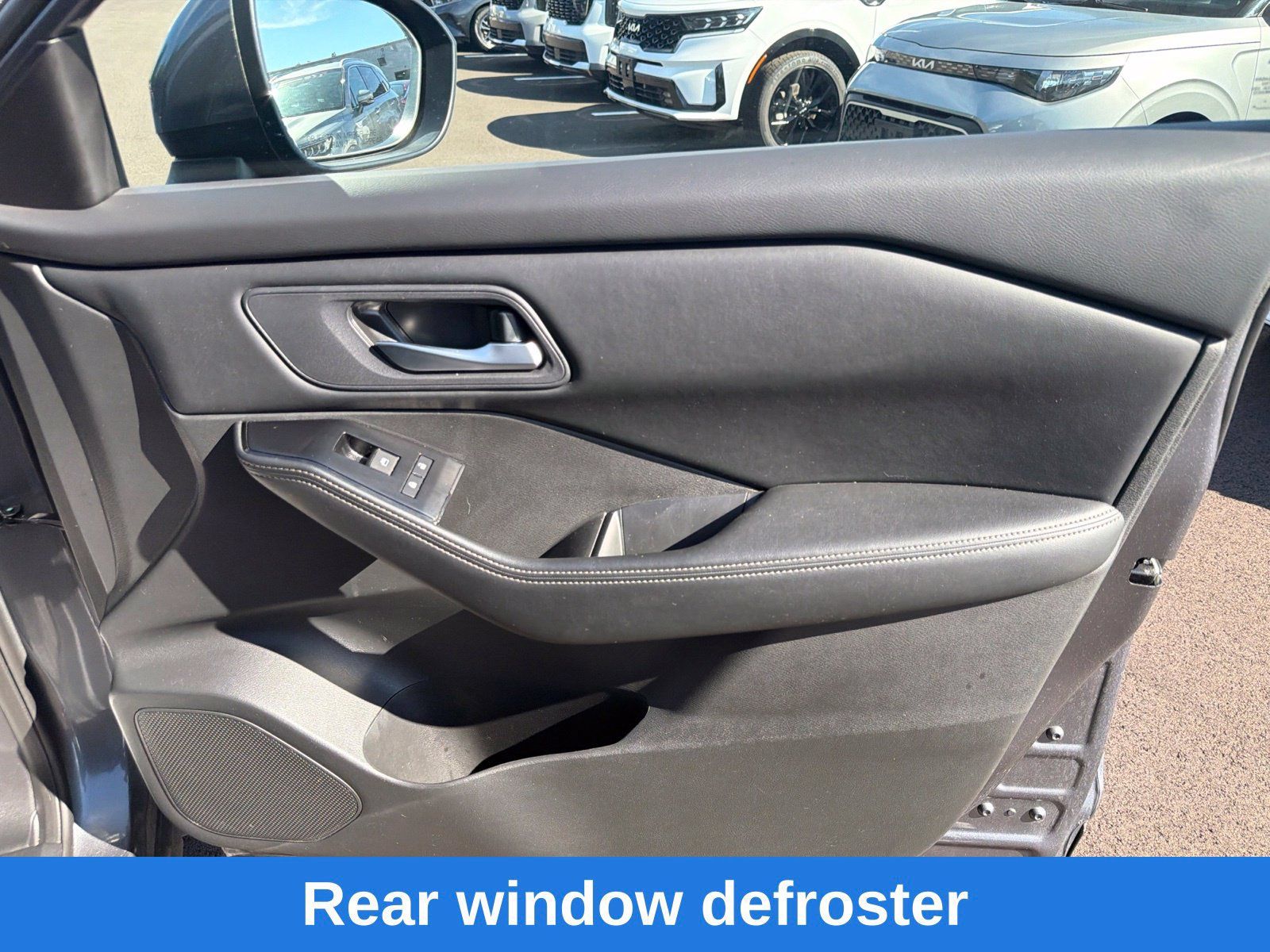 Used 2025 Nissan Rogue SV AWD/4WD image 23