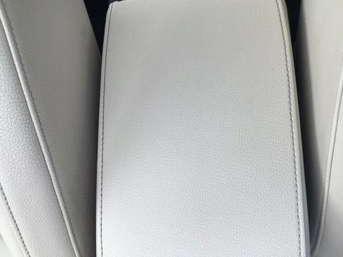 Used 2017 Volkswagen Jetta SE FWD image 32