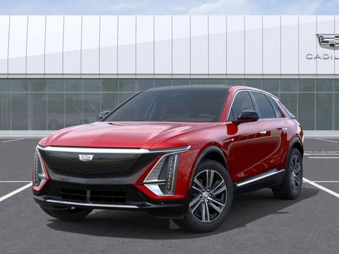 New 2026 Cadillac Lyriq Luxury w/ LPO, Floor Liner Package AWD/4WD image 6