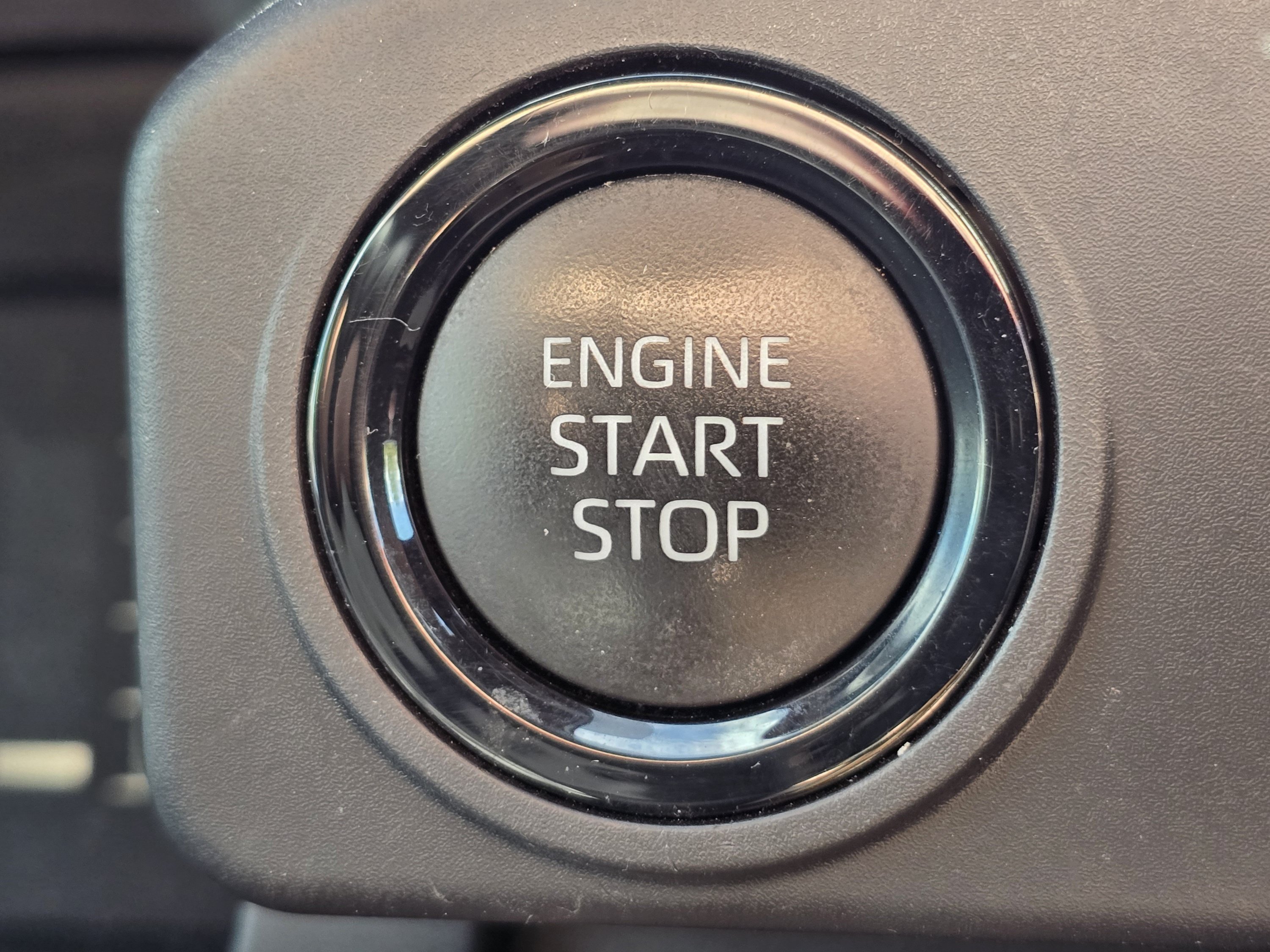 Used 2024 Toyota Tacoma SR5 AWD/4WD image 17