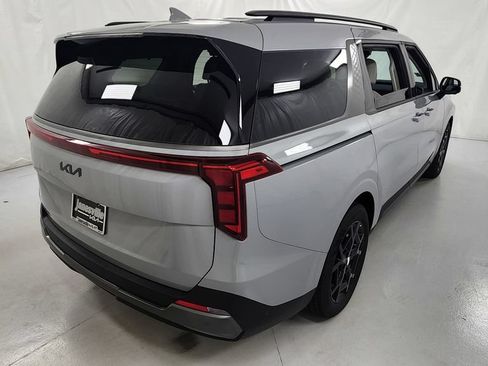 New 2027 Kia Carnival SX w/ Dark Edition Package FWD image 3