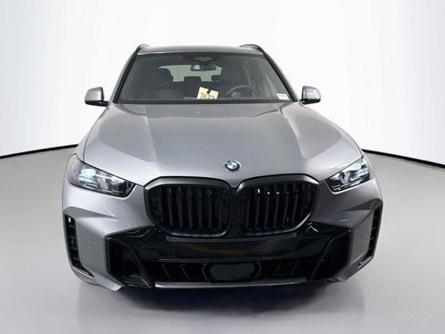 New 2026 BMW X5 xDrive40i w/ M Sport Package AWD/4WD image 2