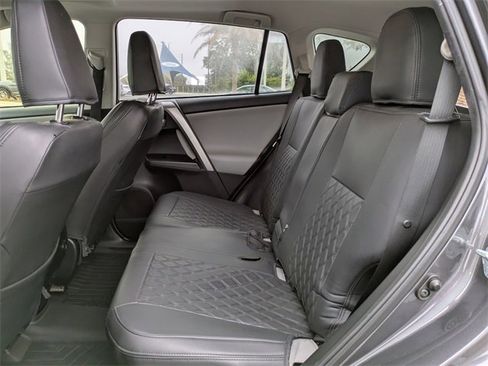 Used 2017 Toyota RAV4 XLE image 14