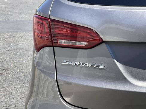 Used 2017 Hyundai Santa Fe Sport FWD image 28