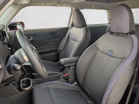 Certified 2025 MINI Cooper S image 17