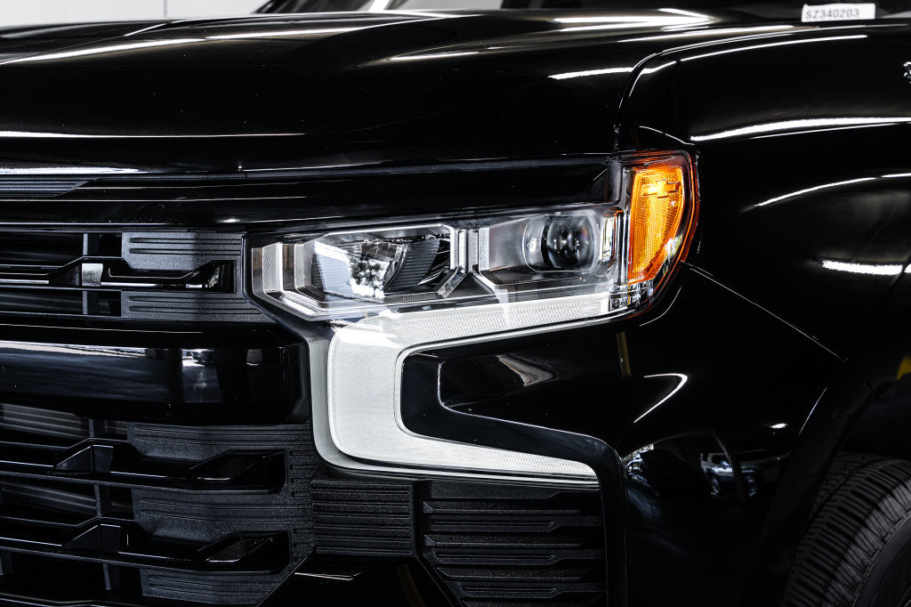 Used 2025 Chevrolet Silverado 1500 RST w/ Protection Package AWD/4WD image 9