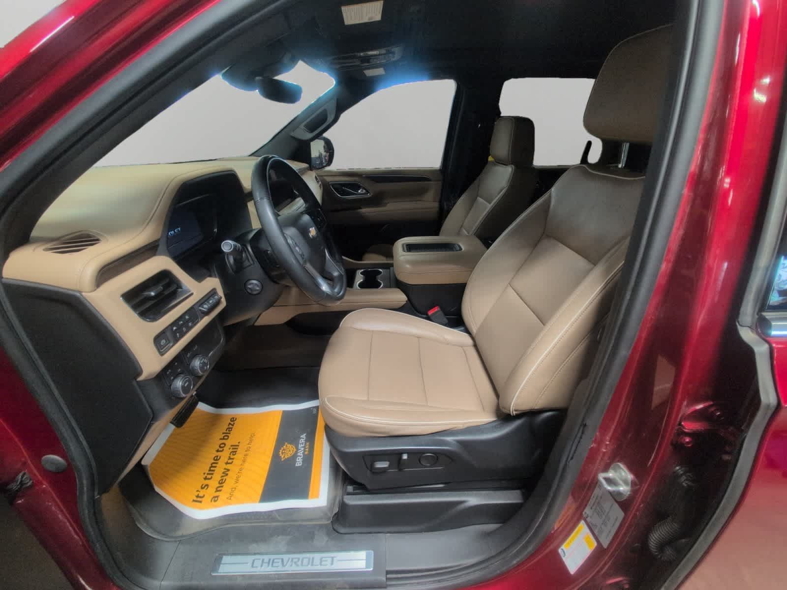Used 2023 Chevrolet Tahoe Premier w/ Premium Package 2 AWD/4WD image 9