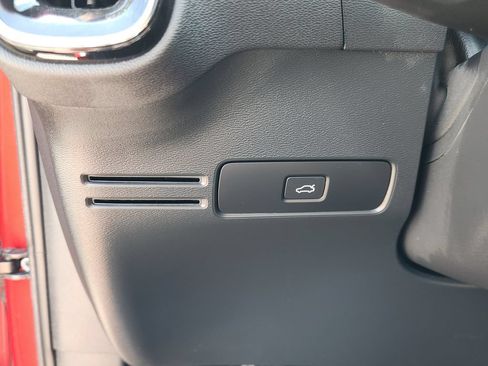 Certified 2023 Volvo C40 P8 Recharge Ultimate AWD/4WD image 18