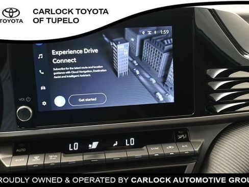 Used 2025 Toyota Camry SE FWD image 18