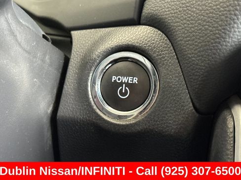 Used 2025 Toyota RAV4 XLE AWD/4WD image 35