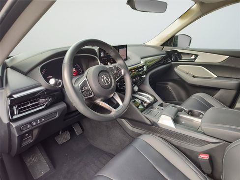 Used 2024 Acura MDX SH-AWD w/ Technology Package image 11